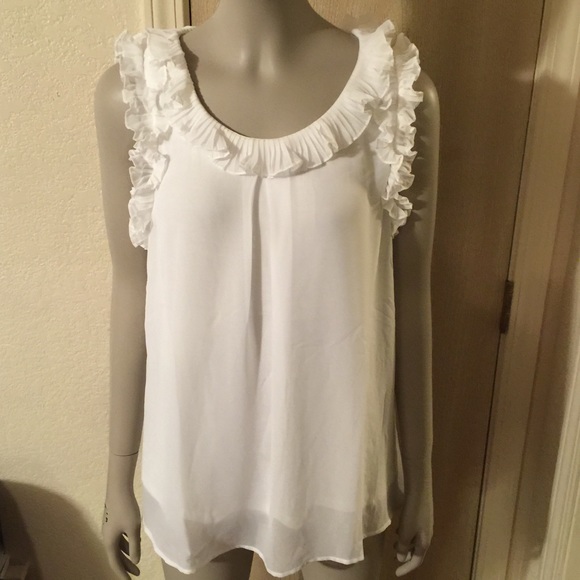 Banana Republic Tops - 💕🆕Banana Republic Blouse💕